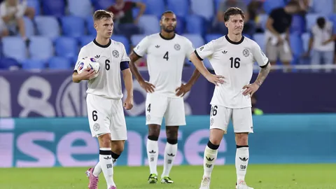 苗原揭秘：云南足球新篇章，两大名将谈妥离队，恩里克、内内转会事宜紧锣密鼓！